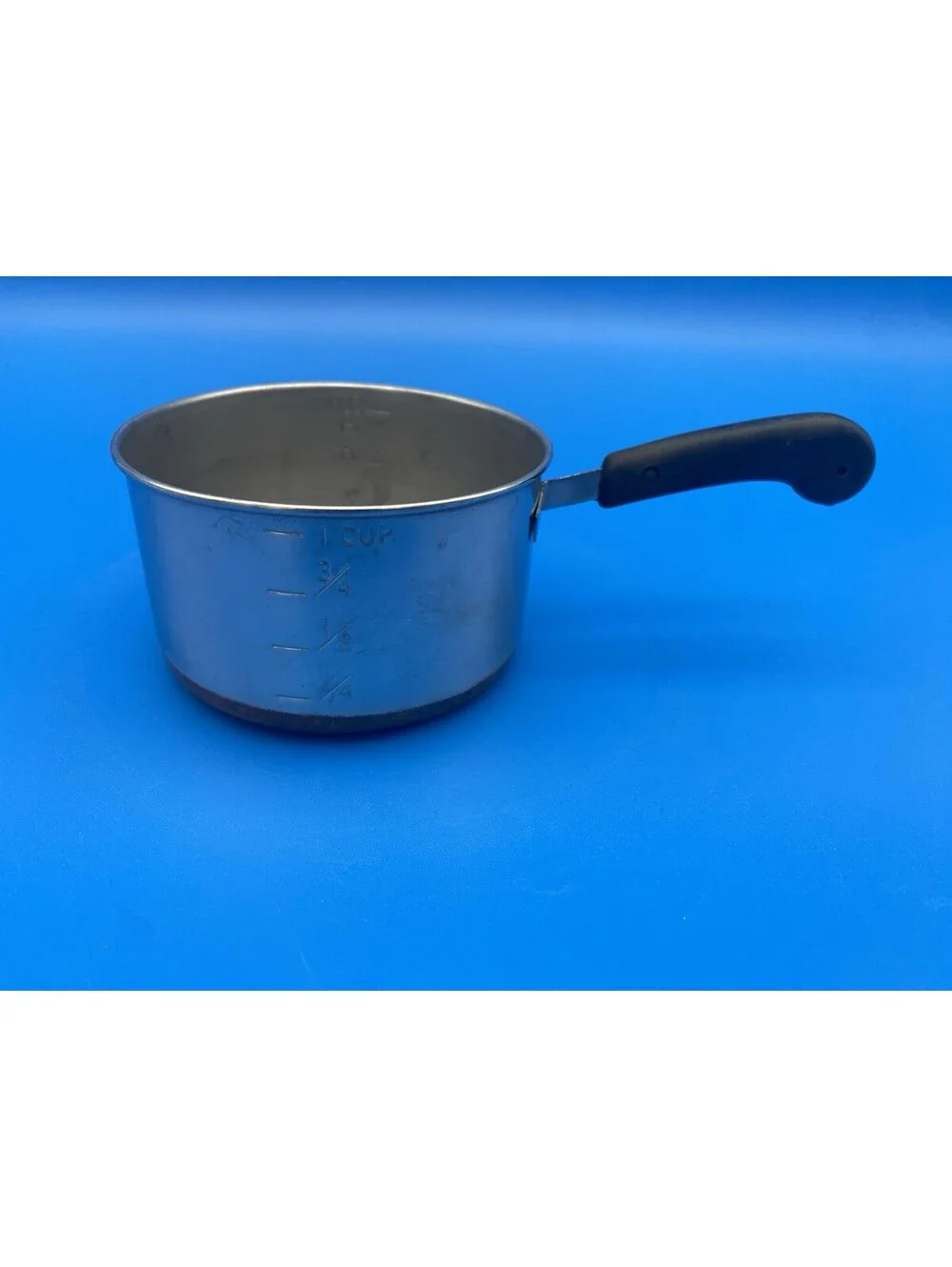 Revere Ware 7 Pieces of Copper Bottom Cookware Saucepans w Lids & Measuring Cup